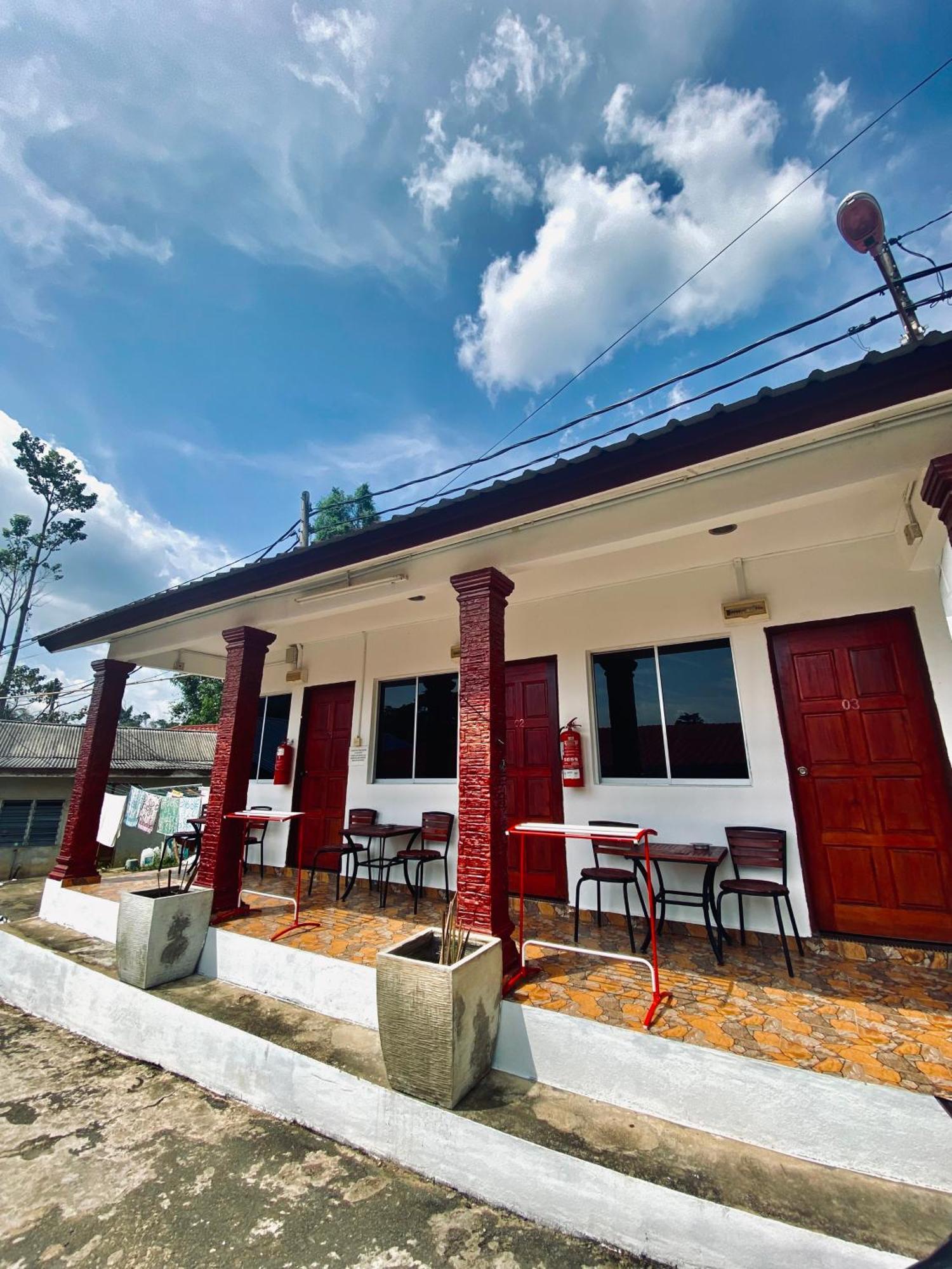 Abot Guest House Куала Тахан Екстериор снимка